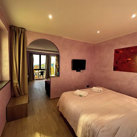 La Fontana Nelle Langhe فندق مبيت وإفطار 3*