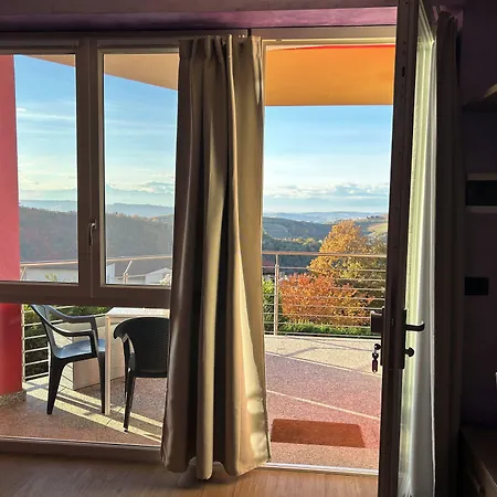 فندق مبيت وإفطار La Fontana Nelle Langhe 3*
